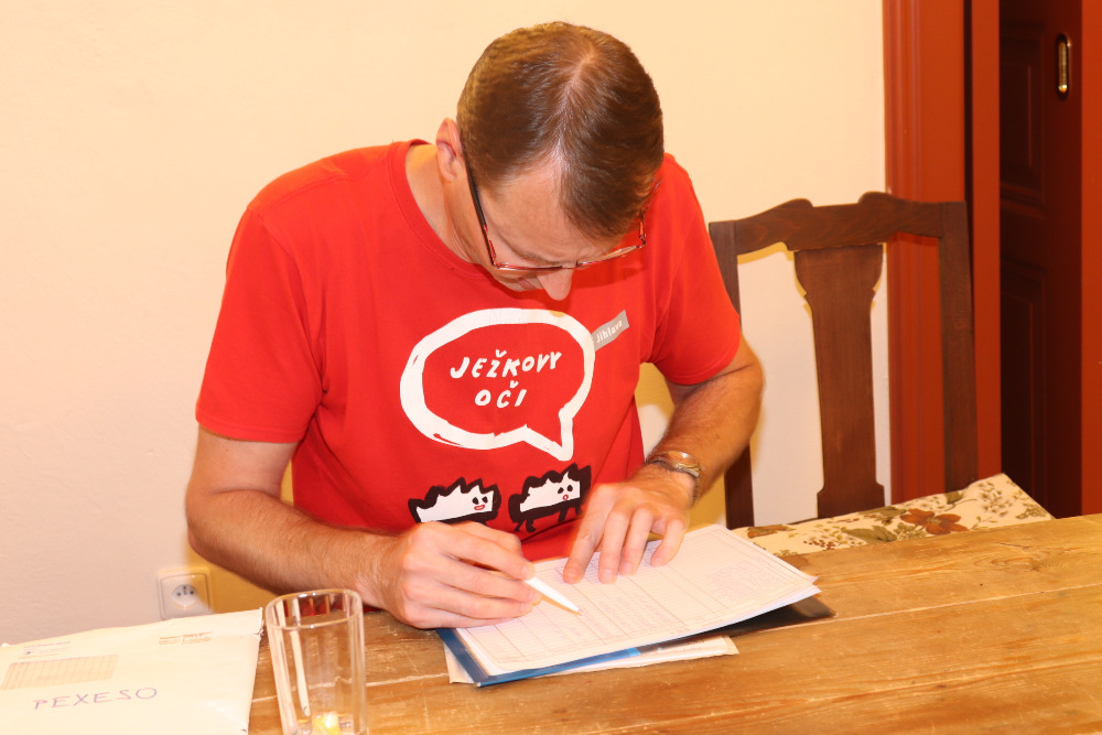 Dan při práci